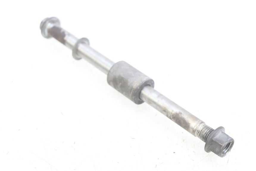 photo de FRONT WHEEL AXLE HONDA CM 125 (1983 - 2003)