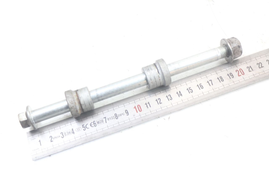 photo de FRONT WHEEL AXLE HONDA PCX (JF28) 125 (2009 - 2011)