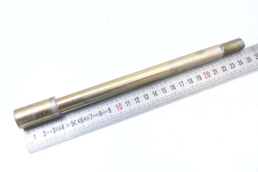 photo de FRONT WHEEL AXLE HYOSUNG GV AQUILA 125 (2000 - 2004)