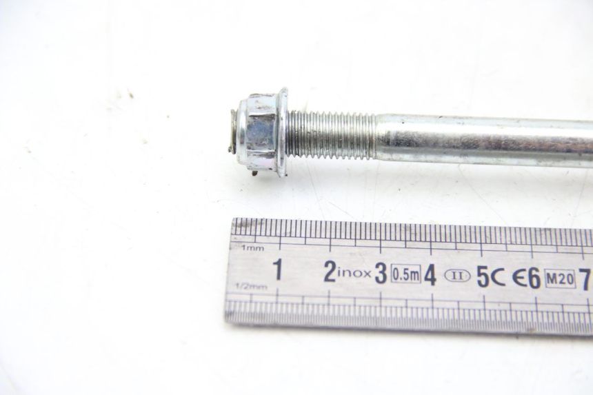photo de FRONT WHEEL AXLE JM MOTORS EVOLIS 4T 50 (2018 - 2022)