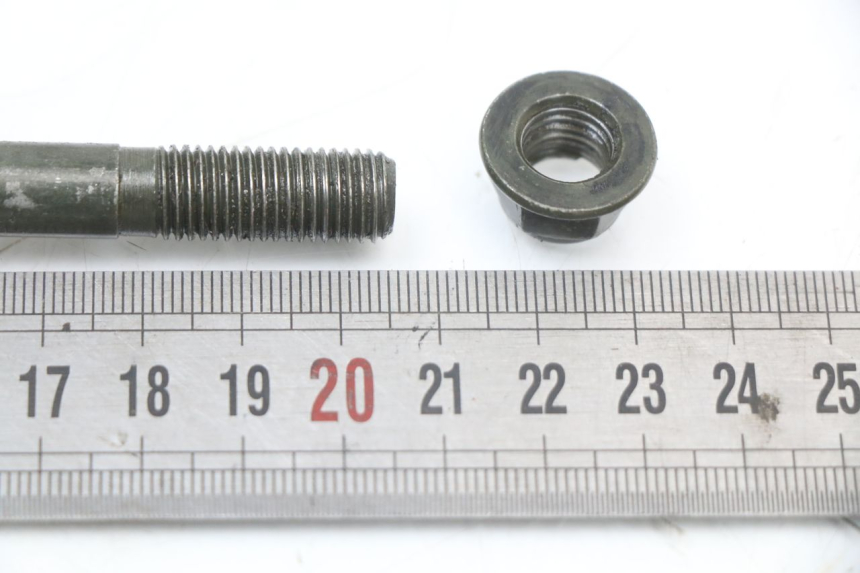 photo de FRONT WHEEL AXLE JM MOTORS EVOLIS 4T 50 (2018 - 2022)