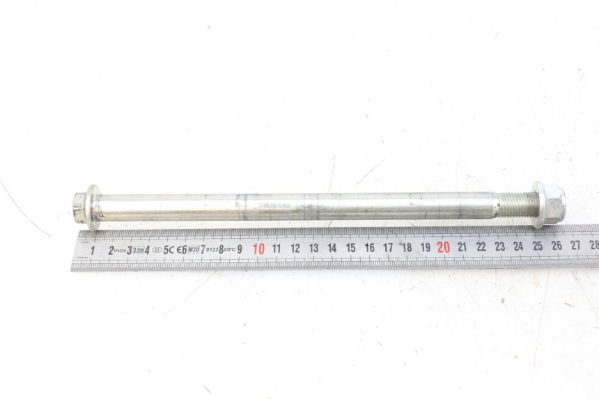 photo de FRONT WHEEL AXLE KEEWAY K-LIGHT KLIGHT 125 (2018 - 2025)