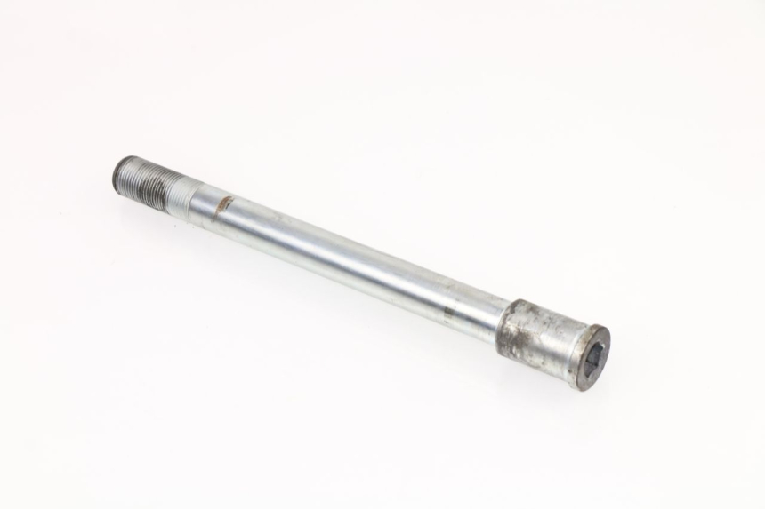 photo de FRONT WHEEL AXLE KAWASAKI ER-6 ER6 F 650 (2009 - 2011)