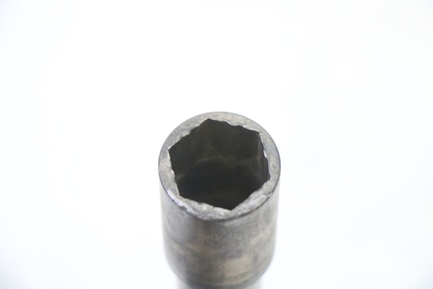 photo de FRONT WHEEL AXLE KAWASAKI KX F KXF 450 (2009 - 2011)