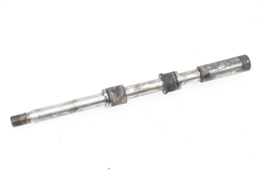 photo de FRONT WHEEL AXLE KYMCO DINK STREET ABS 125 (2011 - 2018)