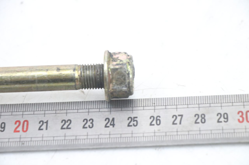 photo de FRONT WHEEL AXLE KYMCO GRAND DINK 125 (2008 - 2014)