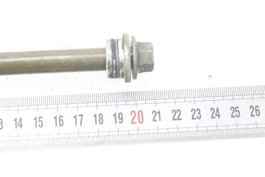 photo de FRONT WHEEL AXLE KYMCO SENTO 50 (2008 - 2013)