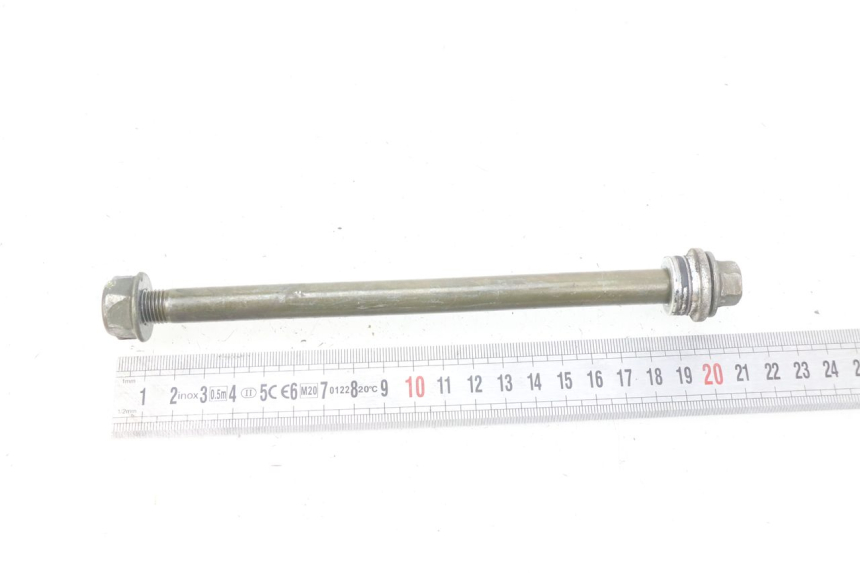 photo de FRONT WHEEL AXLE KYMCO SENTO 50 (2008 - 2013)