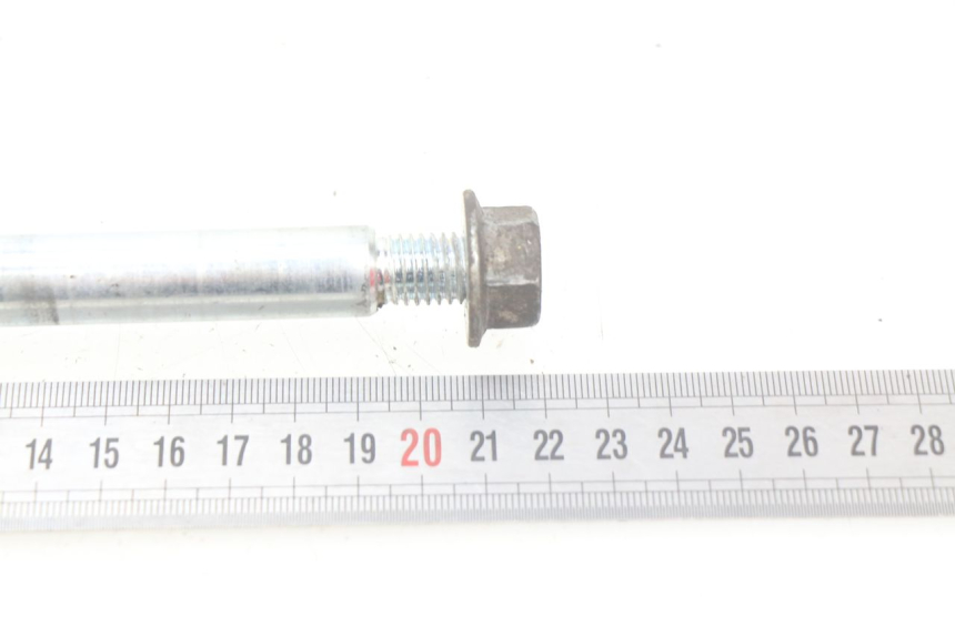 photo de FRONT WHEEL AXLE PIAGGIO LIBERTY 4T 50 (2004 - 2008)