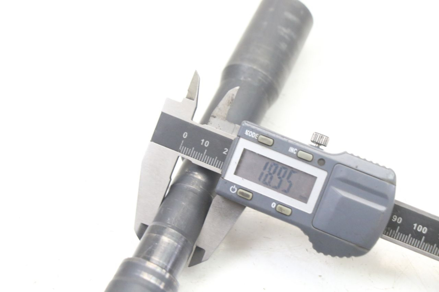 photo de FRONT WHEEL AXLE LIGIER PULSE 3 1 (2014 - 2020)