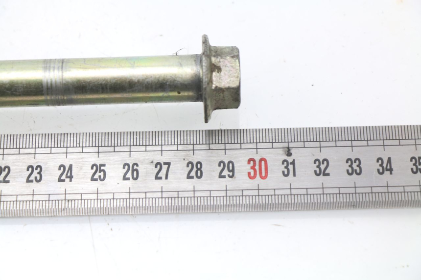 photo de FRONT WHEEL AXLE LINHAI MONARCH 125 (2003 - 2005)