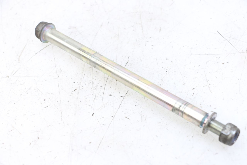 photo de FRONT WHEEL AXLE PEUGEOT LUDIX 50 (2008 - 2017)