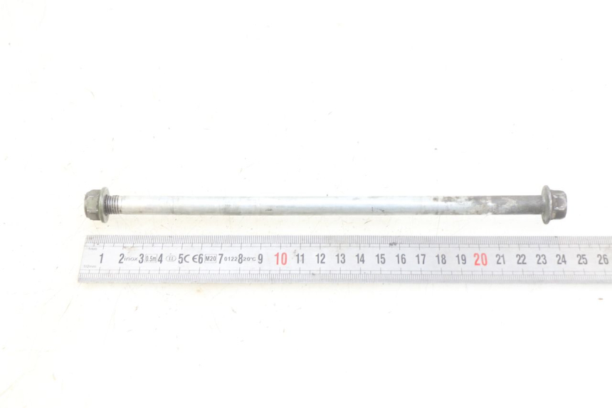 photo de FRONT WHEEL AXLE MBK BOOSTER SPIRIT 50 (1999 - 2003)