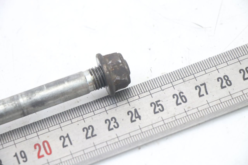 photo de FRONT WHEEL AXLE MBK BOOSTER SPIRIT NAKED 50 (2004 - 2017)