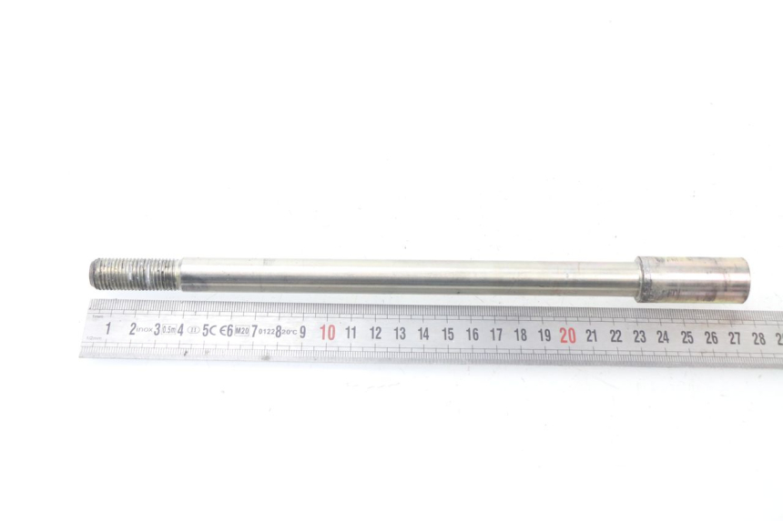photo de FRONT WHEEL AXLE MBK EVOLIS 125 (2014 - 2018)