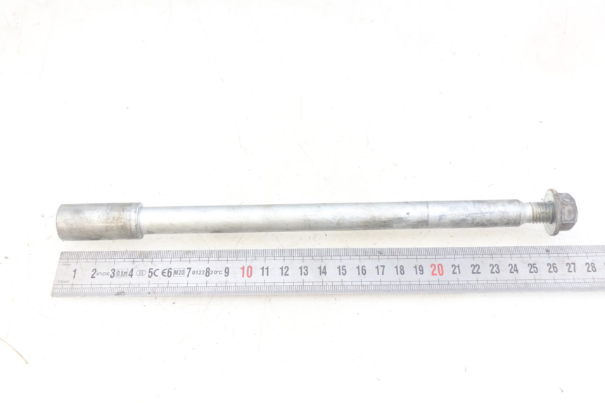 photo de FRONT WHEEL AXLE PIAGGIO NEW TYPHOON 50 (2010 - 2017)