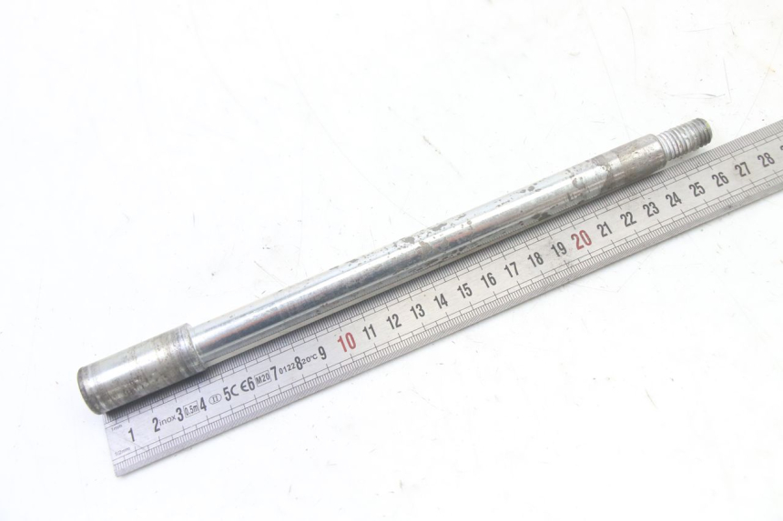 photo de FRONT WHEEL AXLE PIAGGIO NRG POWER PUREJET 50 (2018 - 2021)