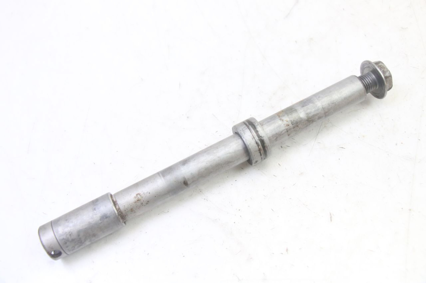 photo de FRONT WHEEL AXLE HONDA NTV DEAUVILLE 650 (2001 - 2006)