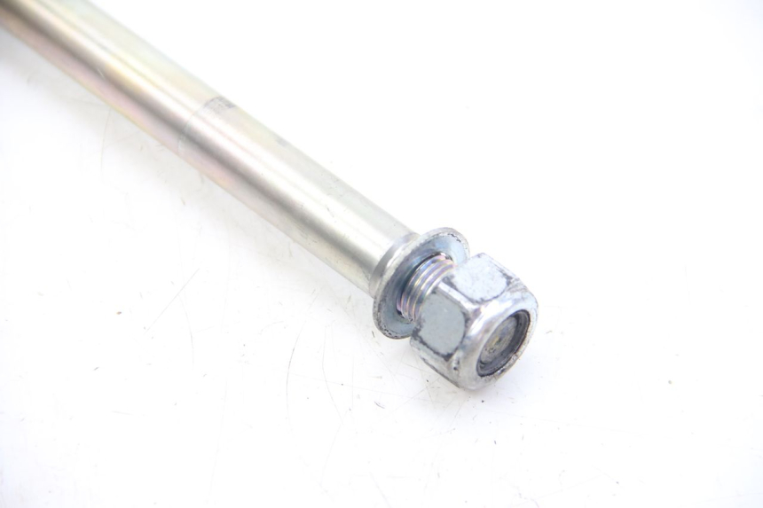 photo de FRONT WHEEL AXLE PEUGEOT CITYSTAR 2T 50 (2018 - 2021)