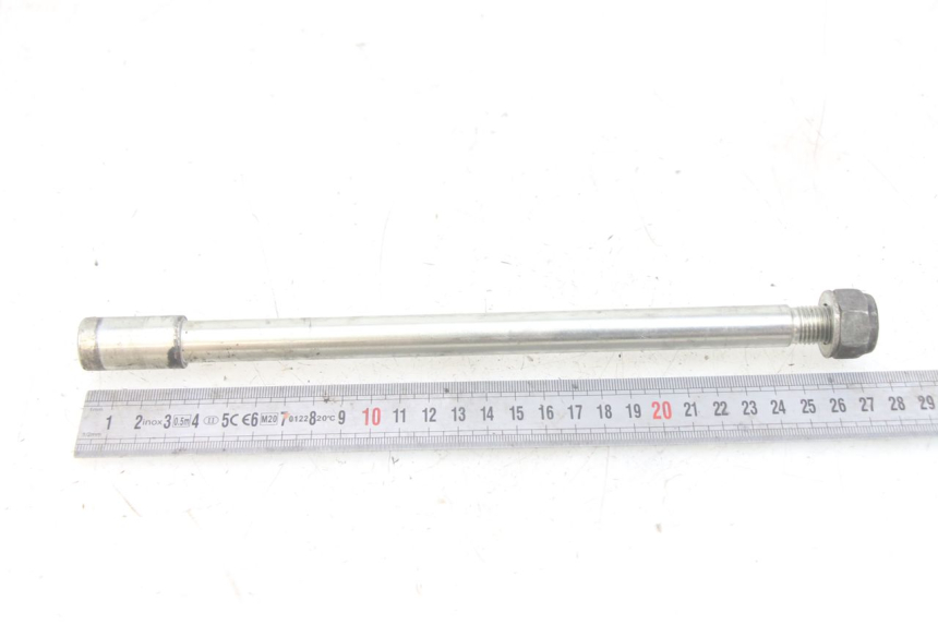 photo de FRONT WHEEL AXLE PEUGEOT GEOPOLIS RS 125 (2007 - 2009)