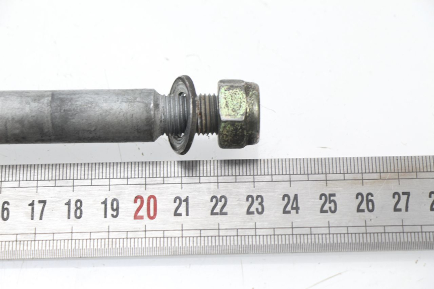 photo de FRONT WHEEL AXLE PEUGEOT LOOXOR 50 (2001 - 2004)