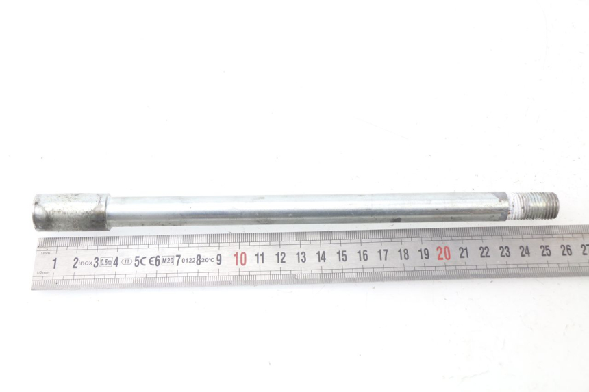 photo de FRONT WHEEL AXLE PEUGEOT SPEEDFIGHT 3 AIR 50 (2009 - 2015)