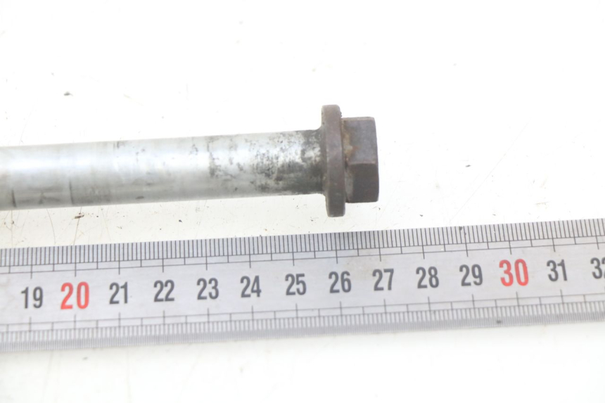 photo de FRONT WHEEL AXLE PEUGEOT SPEEDFIGHT 3 AIR 50 (2009 - 2015)