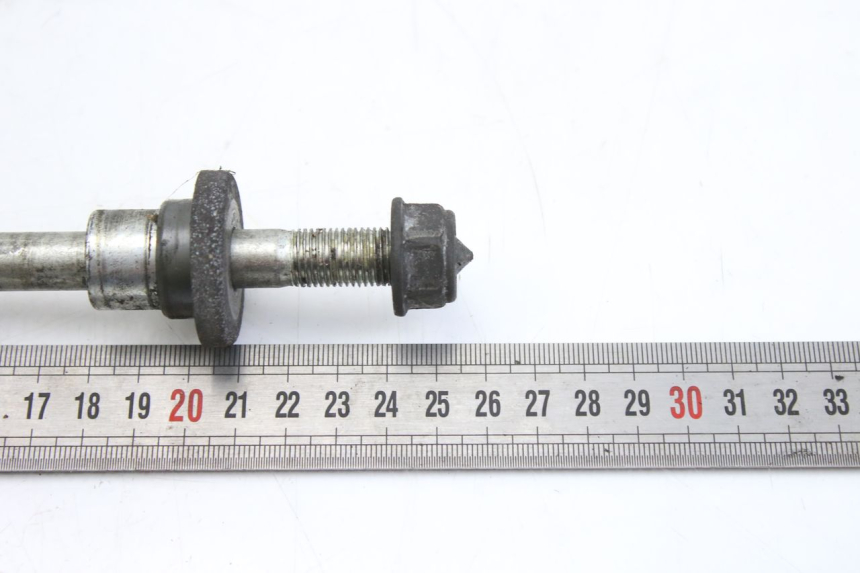 photo de FRONT WHEEL AXLE PEUGEOT SV 125 (1991 - 1994)
