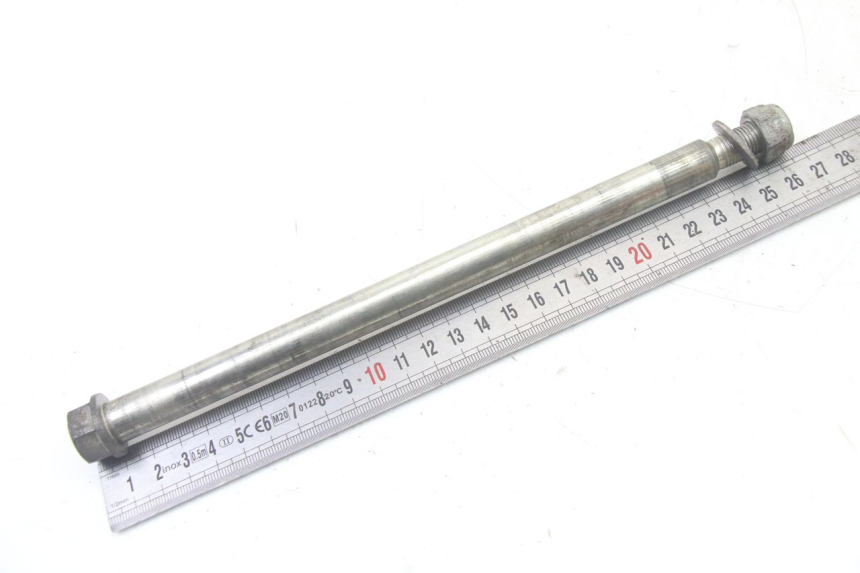 photo de FRONT WHEEL AXLE PEUGEOT TKR TREKKER FURIOUS 50 (2005 - 2014)