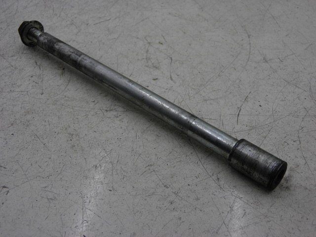 photo de FRONT WHEEL AXLE PIAGGIO X8 125 (2004 - 2007)