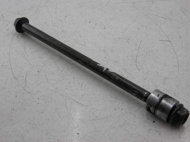 photo de FRONT WHEEL AXLE QINGQI SPEEDY 50 (2005 - 2007)