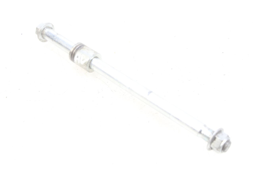 photo de FRONT WHEEL AXLE YAMASAKI RAPTOR 50 (2013 - 2018)