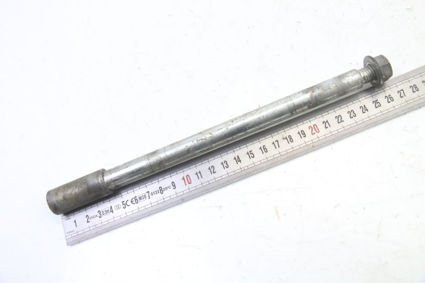 photo de FRONT WHEEL AXLE GILERA RUNNER SL 50 (2006 - 2009)