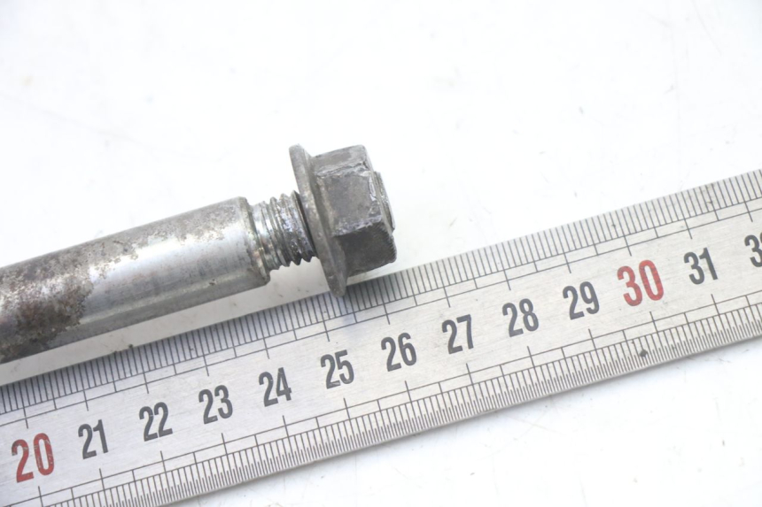 photo de FRONT WHEEL AXLE GILERA RUNNER SP 50 (2006 - 2008)