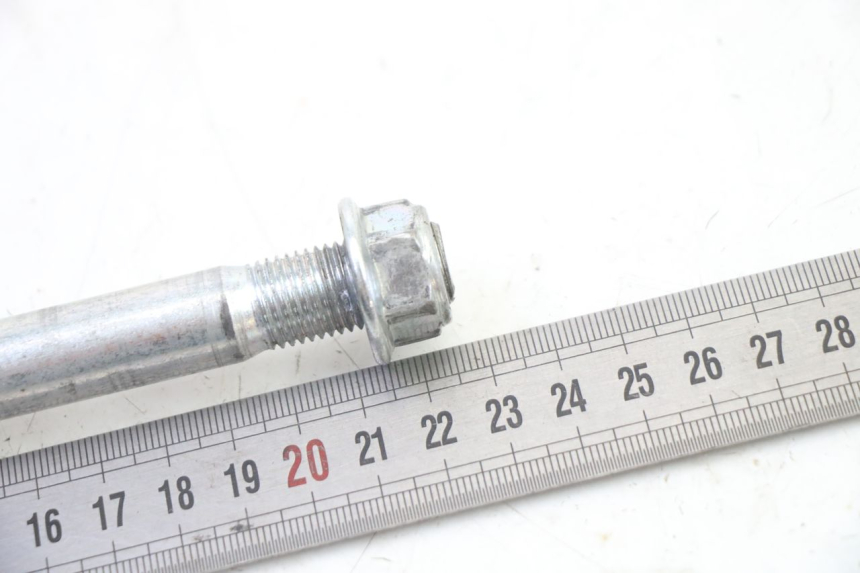 photo de FRONT WHEEL AXLE APOLLO RXF 125
