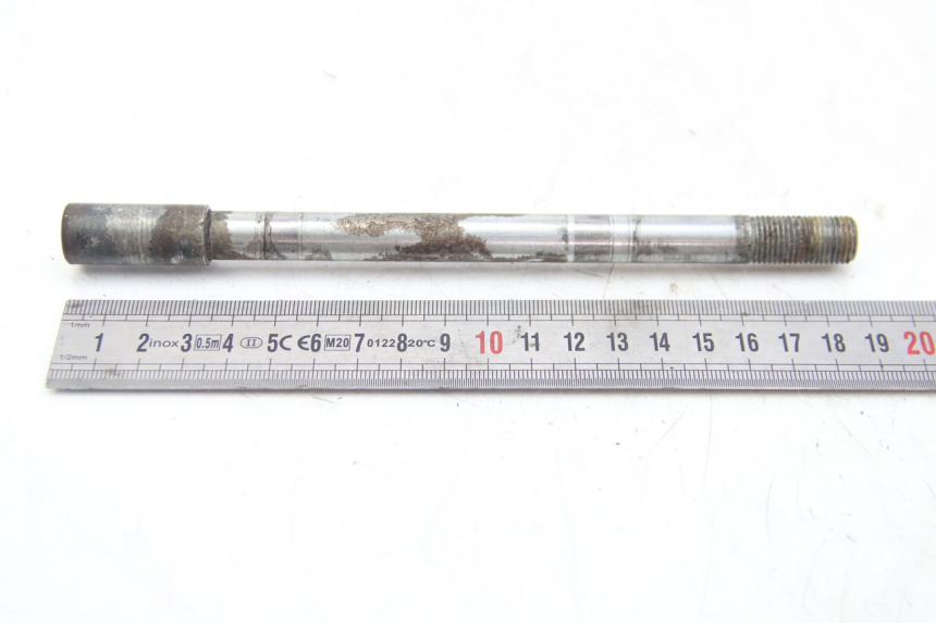 photo de FRONT WHEEL AXLE APRILIA SCARABEO 4T 50 (2009 - 2017)
