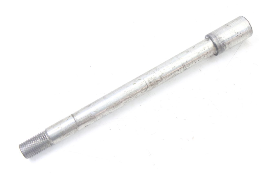 photo de FRONT WHEEL AXLE APRILIA SCARABEO GT TOURING 125 (1999 - 2005)