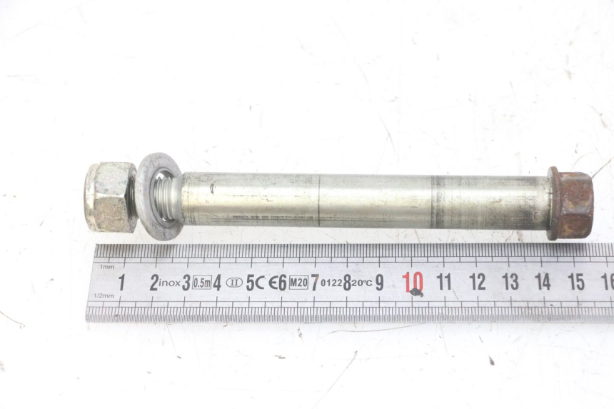 photo de FRONT WHEEL AXLE PEUGEOT SPEEDFIGHT 2 LC 50 (2000 - 2009)