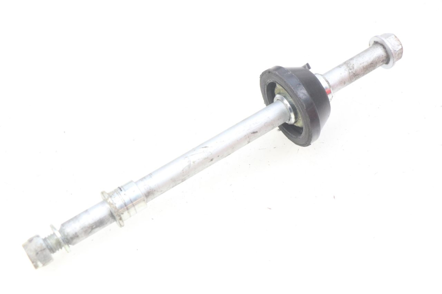 photo de FRONT WHEEL AXLE APRILIA SR 2T 50 (2018 - 2022)