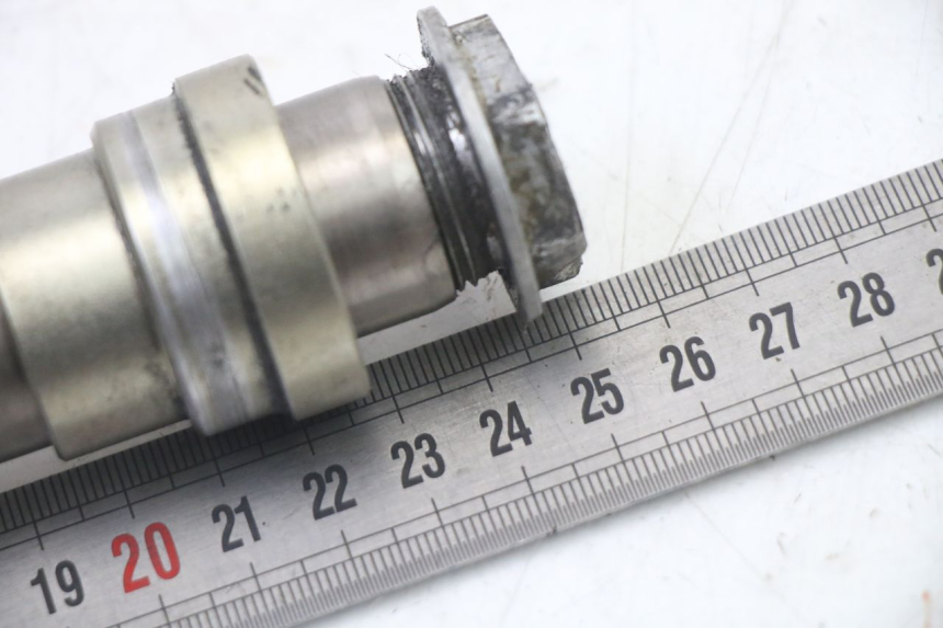 photo de FRONT WHEEL AXLE KTM SUPERENDURO R 950 (2005 - 2009)