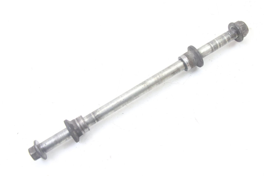 photo de FRONT WHEEL AXLE SUZUKI BURGMAN 125 (2015 - 2017)