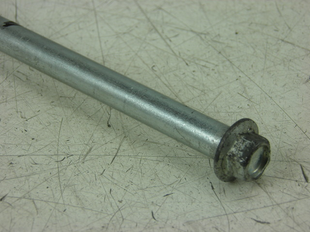photo de FRONT WHEEL AXLE SWEET ELEC SWEET RACER TOB BOY 1 (2009 - 2012)