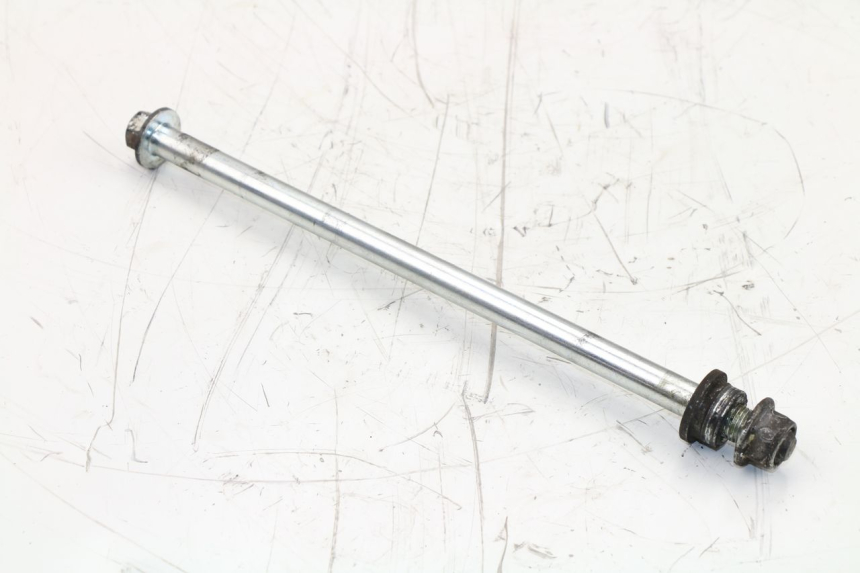 photo de FRONT WHEEL AXLE SYM FIDDLE 2 125 (2010 - 2013)