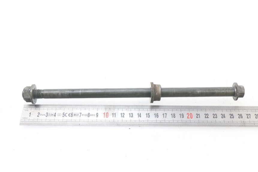 photo de FRONT WHEEL AXLE SYM FIDDLE 2 50 (2008 - 2013)