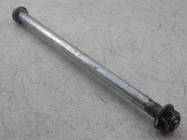 photo de FRONT WHEEL AXLE SYM FIDDLE 2 50 (2008 - 2013)