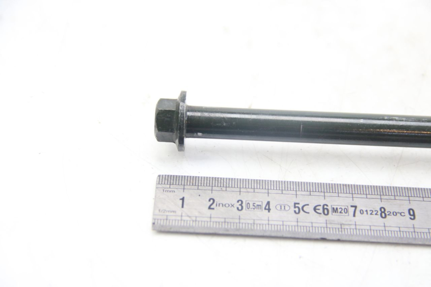photo de FRONT WHEEL AXLE SYM JET 4 4T 50 (2018 - 2021)