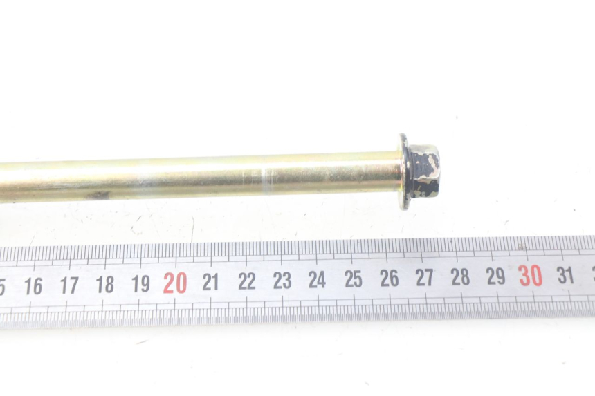 photo de FRONT WHEEL AXLE SYM JET EURO X 2T 50 (2003 - 2007)