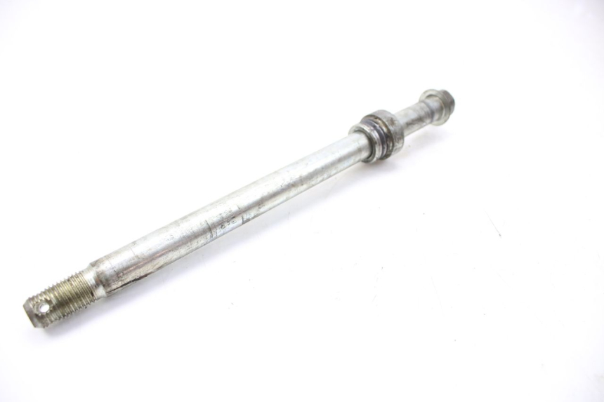 photo de FRONT WHEEL AXLE YAMAHA TDR DELTABOX 125 (1993 - 2003)