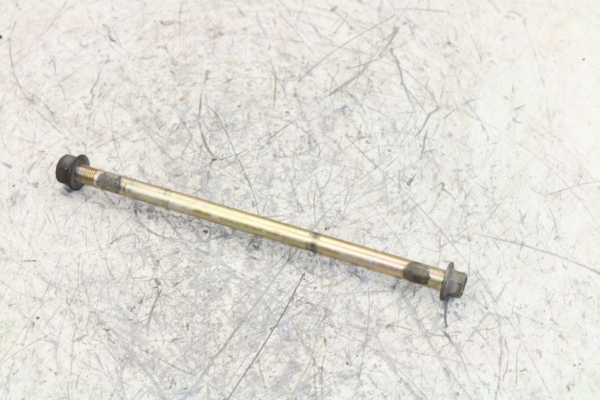 photo de FRONT WHEEL AXLE KYMCO VITALITY 2T 50 (2004 - 2010)