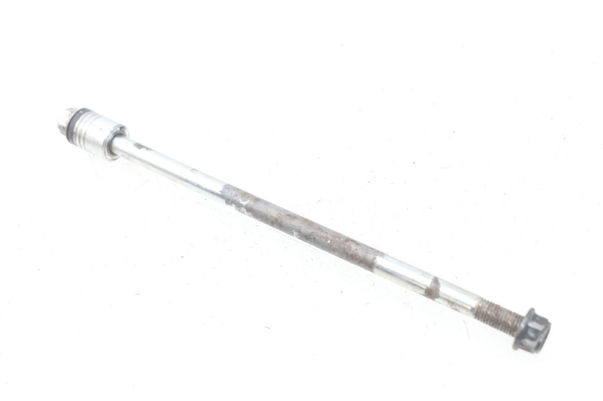 photo de FRONT WHEEL AXLE YAMAHA AEROX NAKED 2T 50 (2013 - 2017)